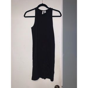 Black bodycon dress